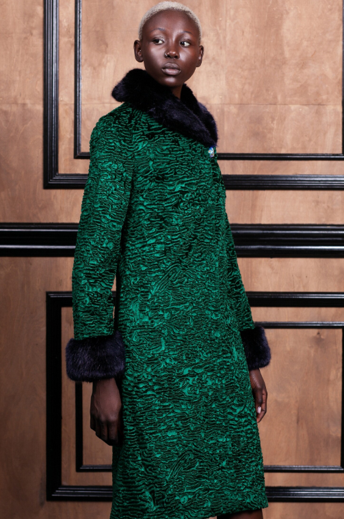 Luxury Faux Fur Trench Coat - Elegant Winter Outfit For Women - Retro Style Trenches